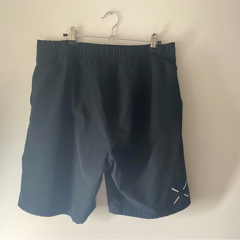 Men’s XL The foundation shorts.